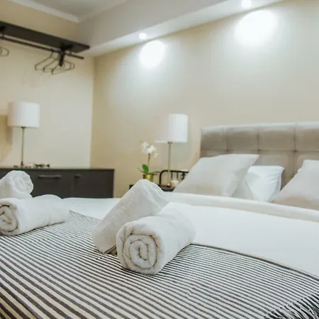 56sqm 2 Bedroom, 1 Private Bathroom In Centru Oraş * Salonic