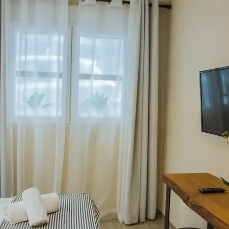 Apartament 56sqm 2 Bedroom, 1 Private Bathroom In Centru Oraş *
