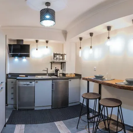 56sqm 2 Bedroom, 1 Private Bathroom In Centru Oraş Salonic